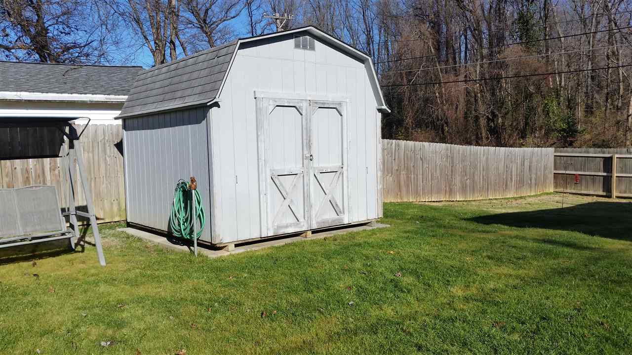 5107 Chadwick Road Evansville, IN 47710 - Photo 17 of 19 Gallery Image 17