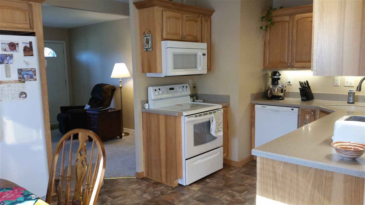 5107 Chadwick Road Evansville, IN 47710 - Photo 3 of 19 Gallery Image 3
