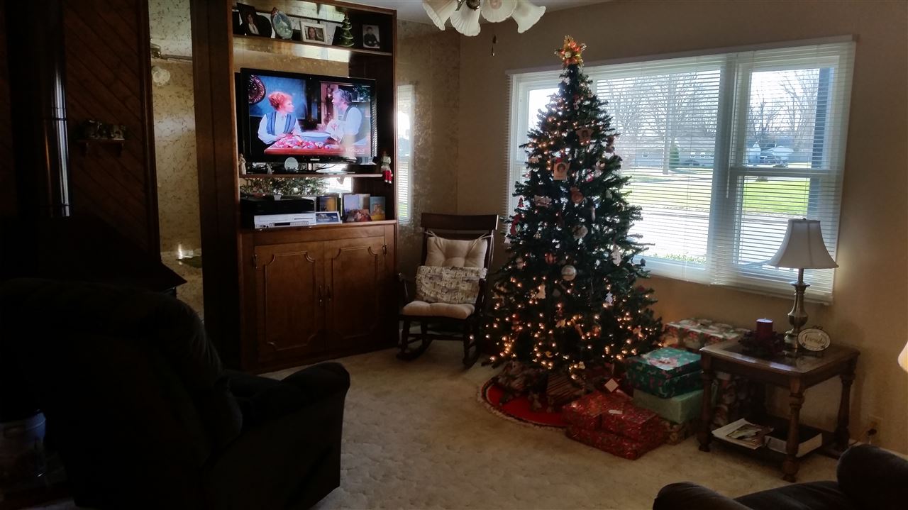 5107 Chadwick Road Evansville, IN 47710 - Photo 6 of 19 Gallery Image 6