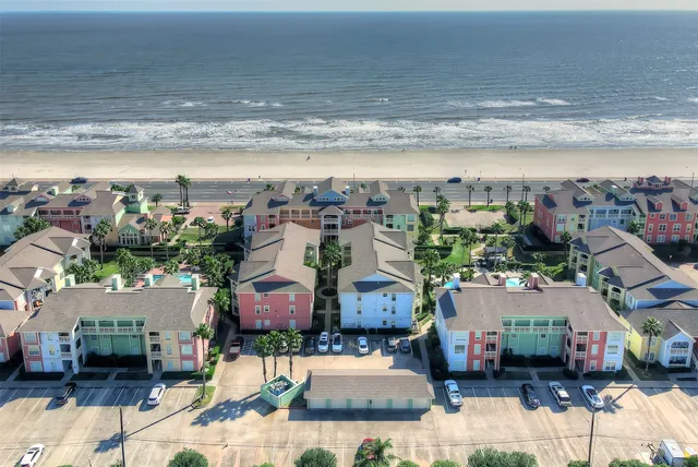 $289,000 | 7000 Seawall Boulevard, Unit 624, Galveston, TX 77551