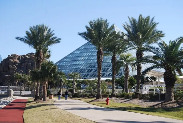 $289,000 | 7000 Seawall Boulevard, Unit 624, Galveston, TX 77551