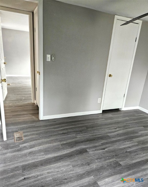 32 Briarwood Road Belton, TX 76513 - Photo 13 of 21 a view of a room with wooden floor