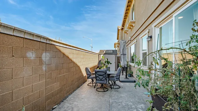 $620,000 | 2084 Parsons Drive, Fairfield, CA 94533