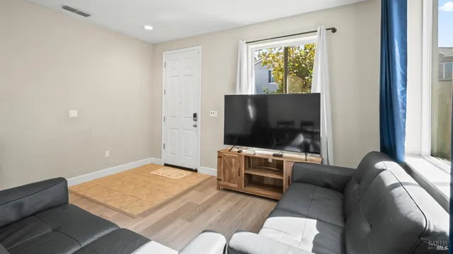 $620,000 | 2084 Parsons Drive, Fairfield, CA 94533