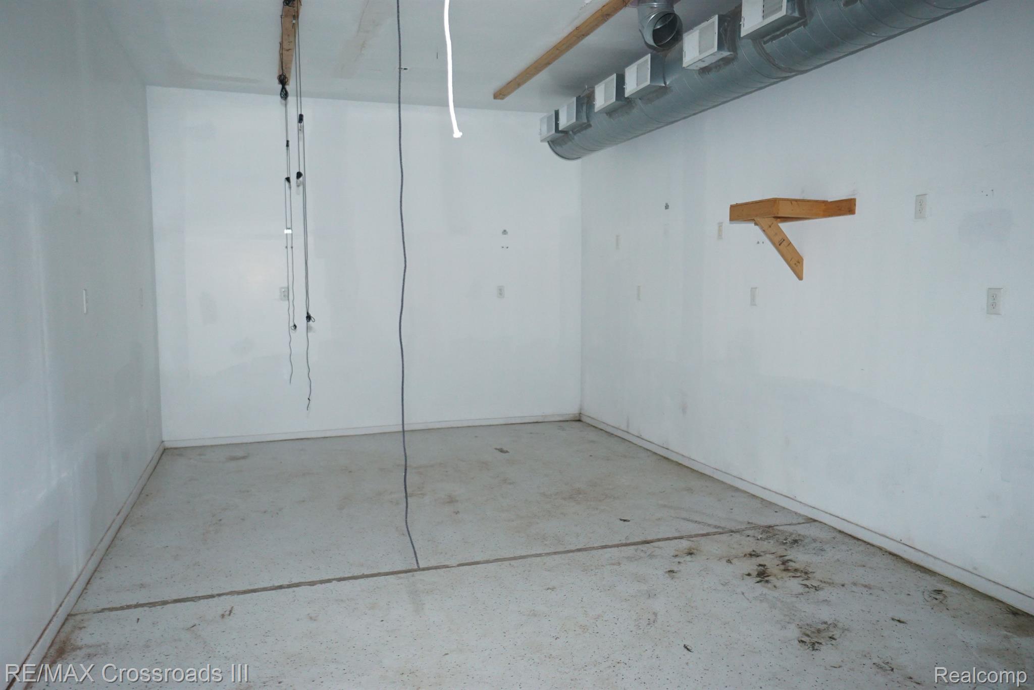 21354 Clark Road Belleville, MI 48111 - Photo 24 of 28 Gallery Image 24