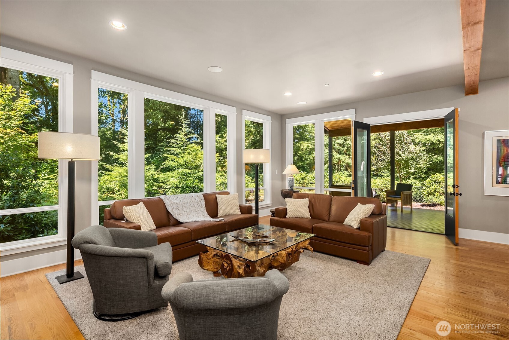 10235 Upper Preston Road Southeast Issaquah, WA 98027 - Photo 2 of 32