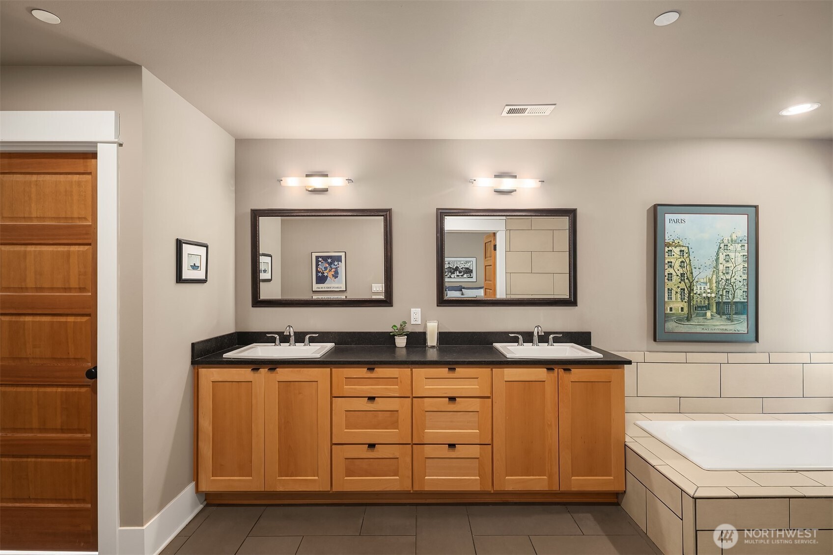 10235 Upper Preston Road Southeast Issaquah, WA 98027 - Photo 22 of 32