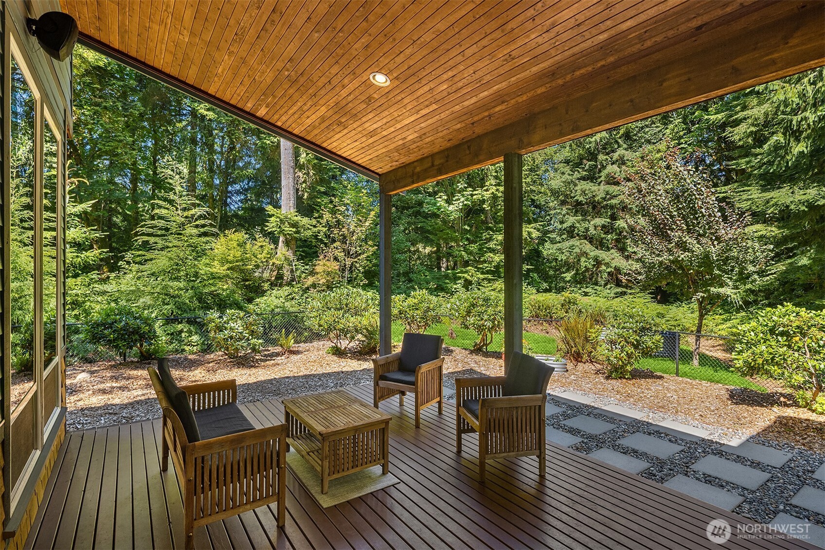 10235 Upper Preston Road Southeast Issaquah, WA 98027 - Photo 5 of 32