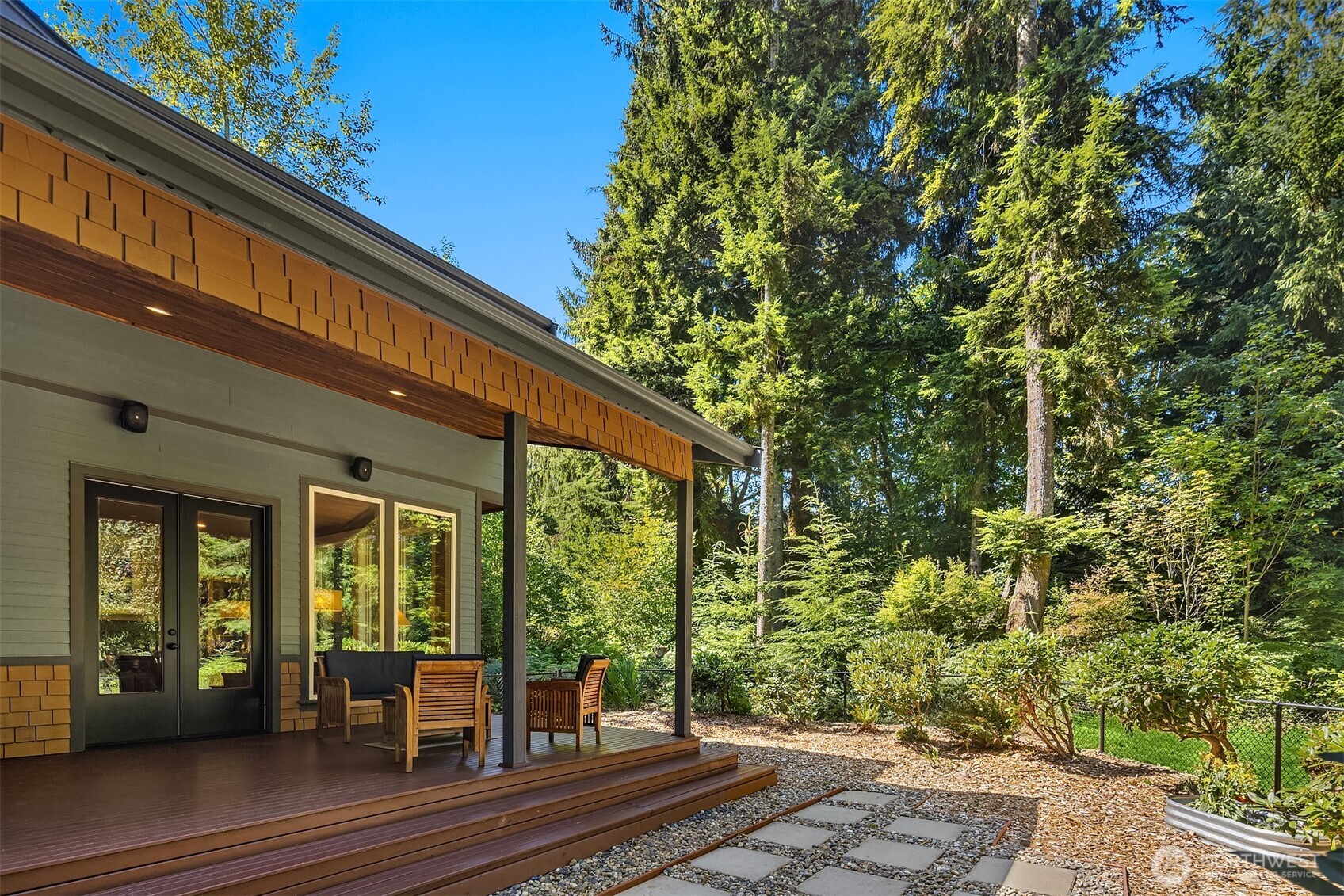 10235 Upper Preston Road Southeast Issaquah, WA 98027 - Photo 7 of 32