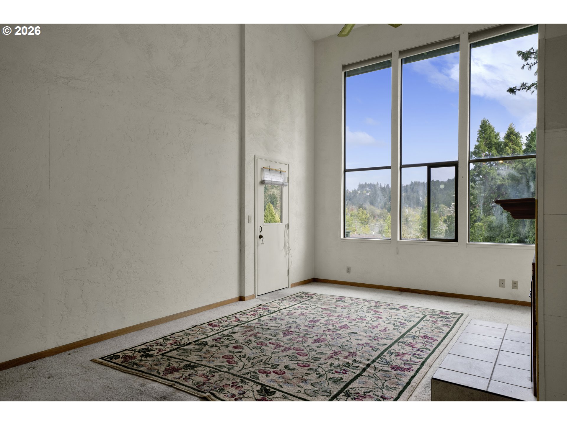 4427 Fox Hollow Road, Unit 7 Eugene, OR 97405 - Photo 4 of 40