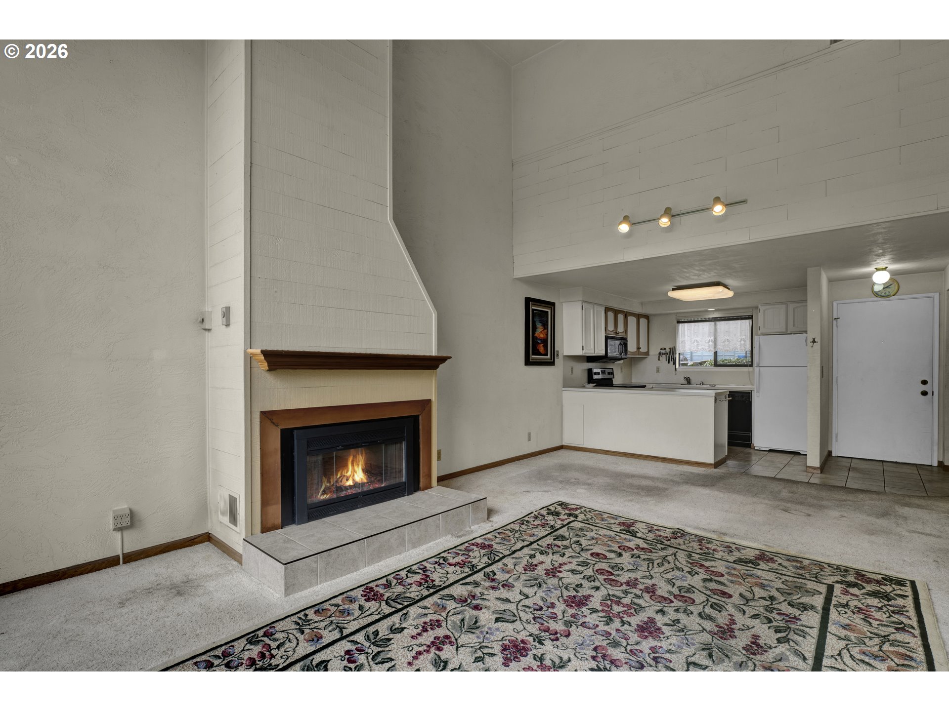 4427 Fox Hollow Road, Unit 7 Eugene, OR 97405 - Photo 6 of 40