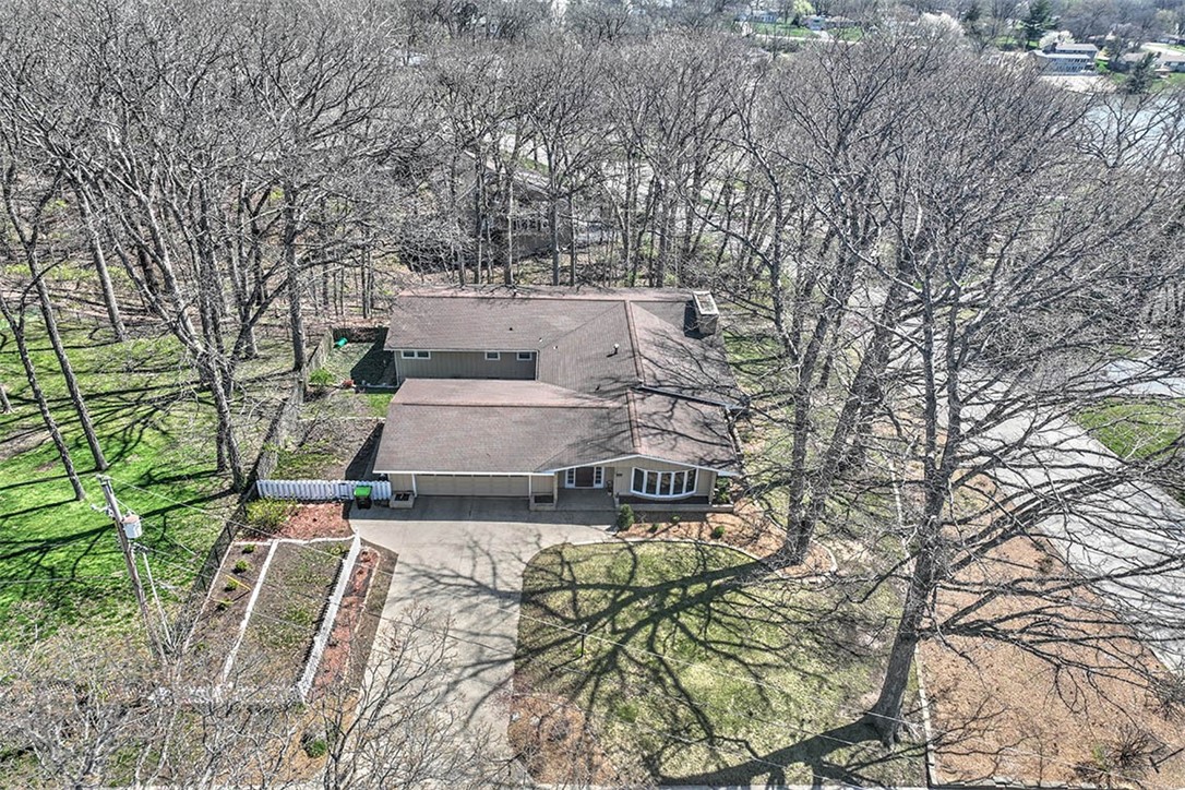 2244 Western Drive Decatur, IL 62521 - Photo 3 of 39