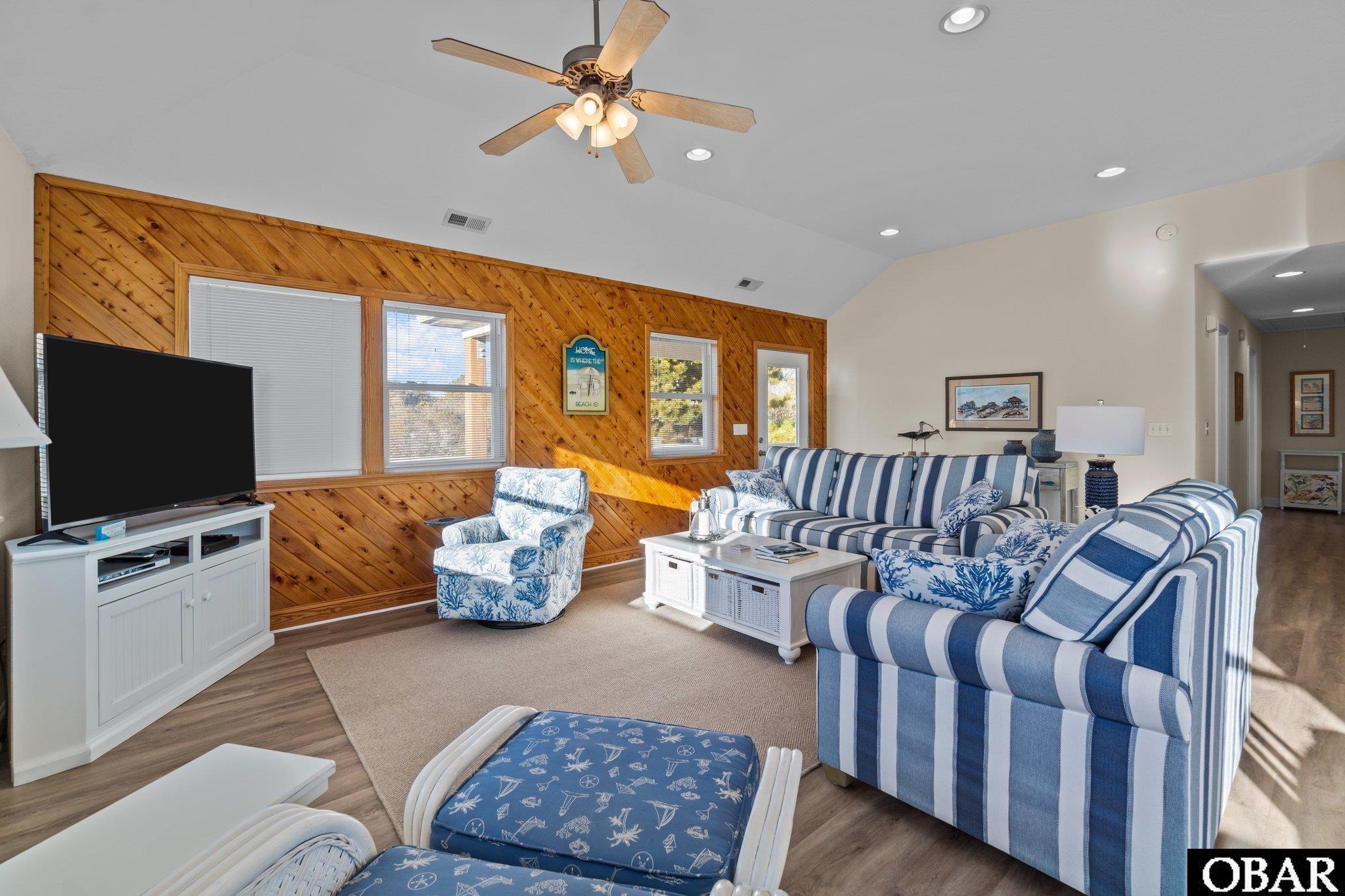 3939 Parker Street Kitty Hawk, NC 27949 - Photo 12 of 37 Gallery Image 12