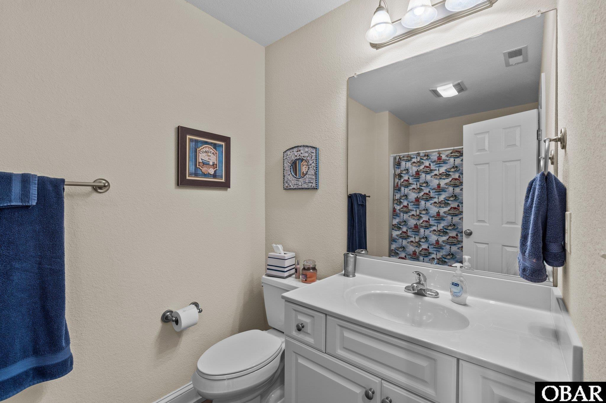 3939 Parker Street Kitty Hawk, NC 27949 - Photo 23 of 37 Hall Bath