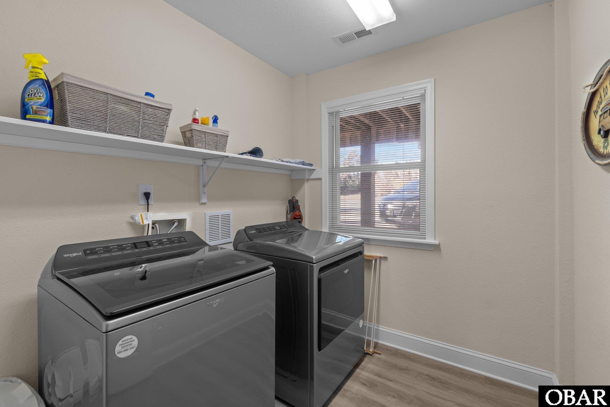 3939 Parker Street Kitty Hawk, NC 27949 - Photo 29 of 37 Laundry Room