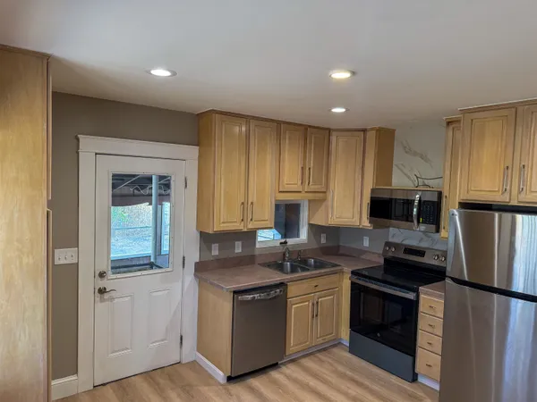 $410,000 | 145 Elton Avenue, Manchester, NH 03109