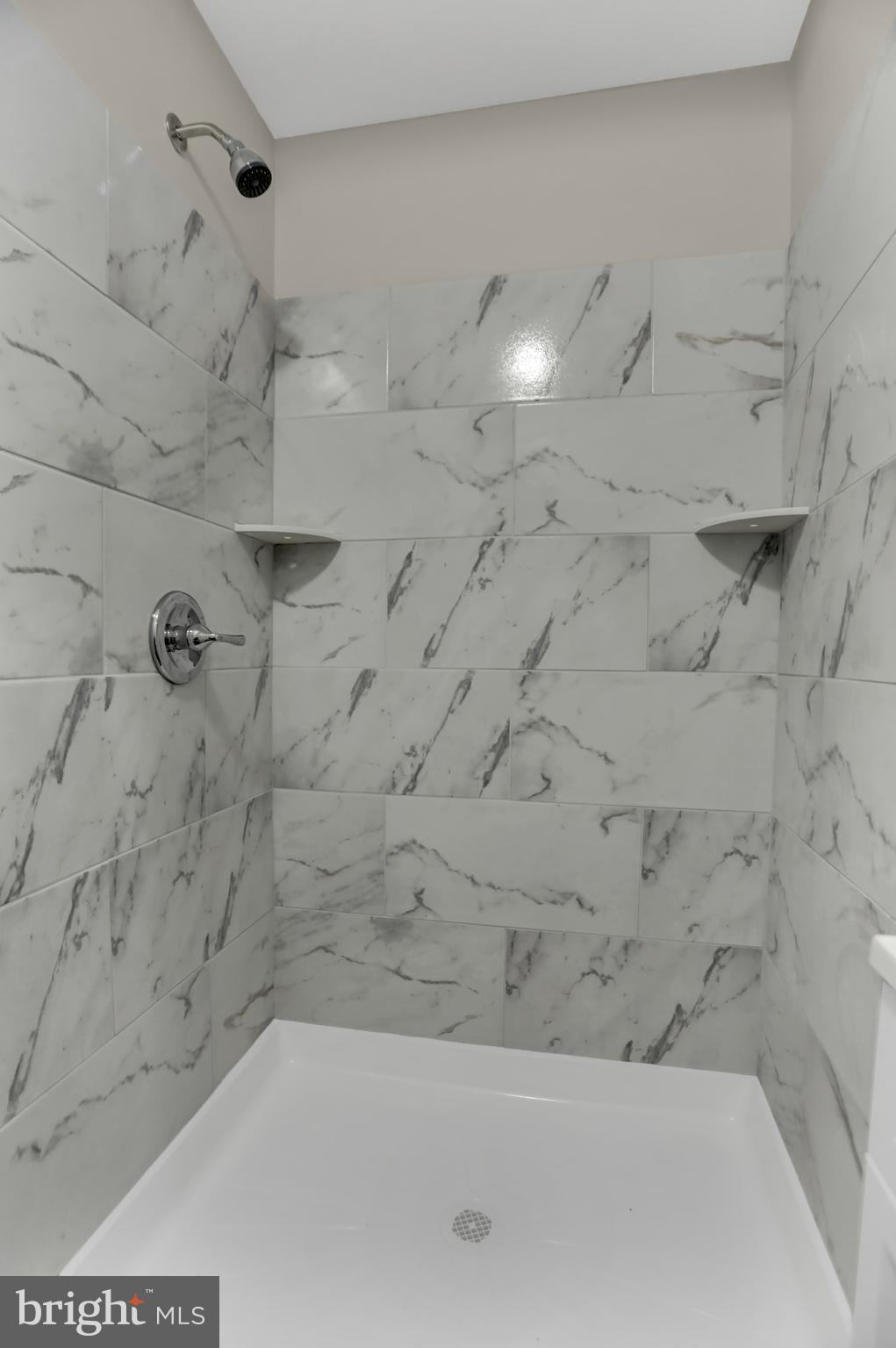 1885 Brookside Drive Edgewood, MD 21040 - Photo 33 of 45 a bathroom with a bathtub