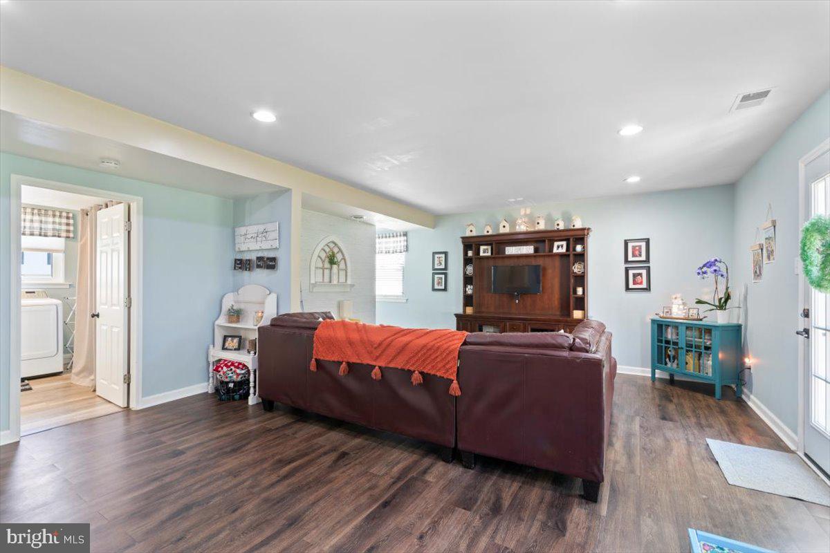 3101 Claridge Road Bensalem, PA 19020 - Photo 20 of 32 Gallery Image 20