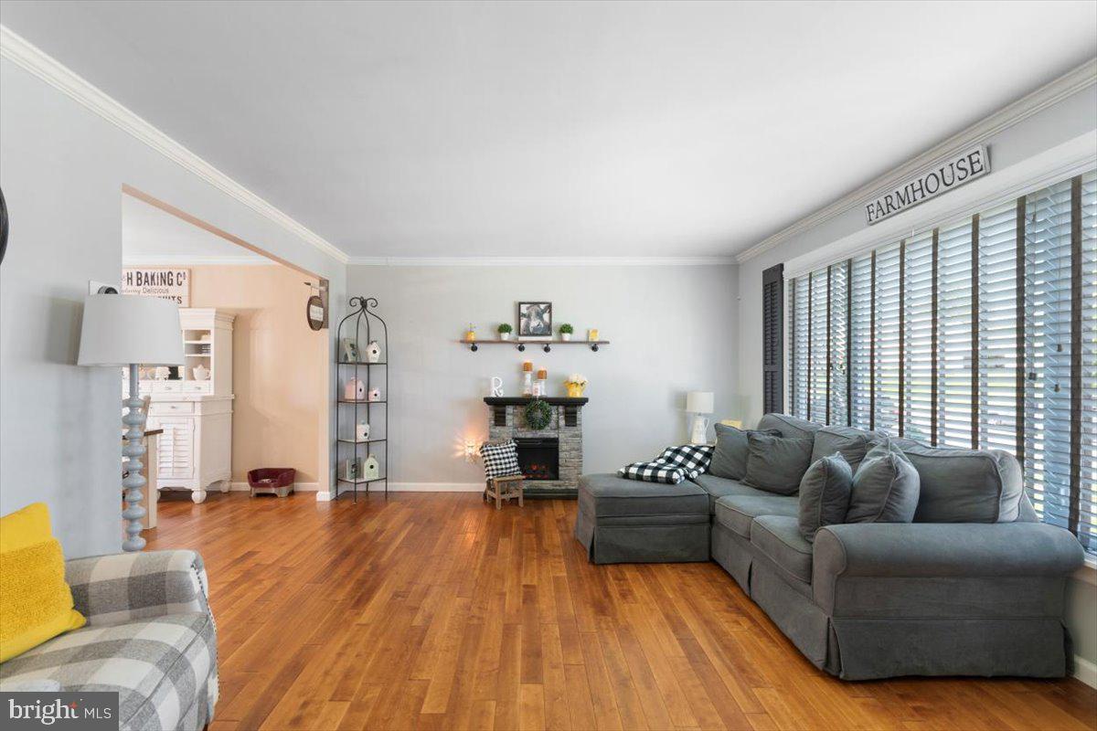 3101 Claridge Road Bensalem, PA 19020 - Photo 4 of 32 Gallery Image 4