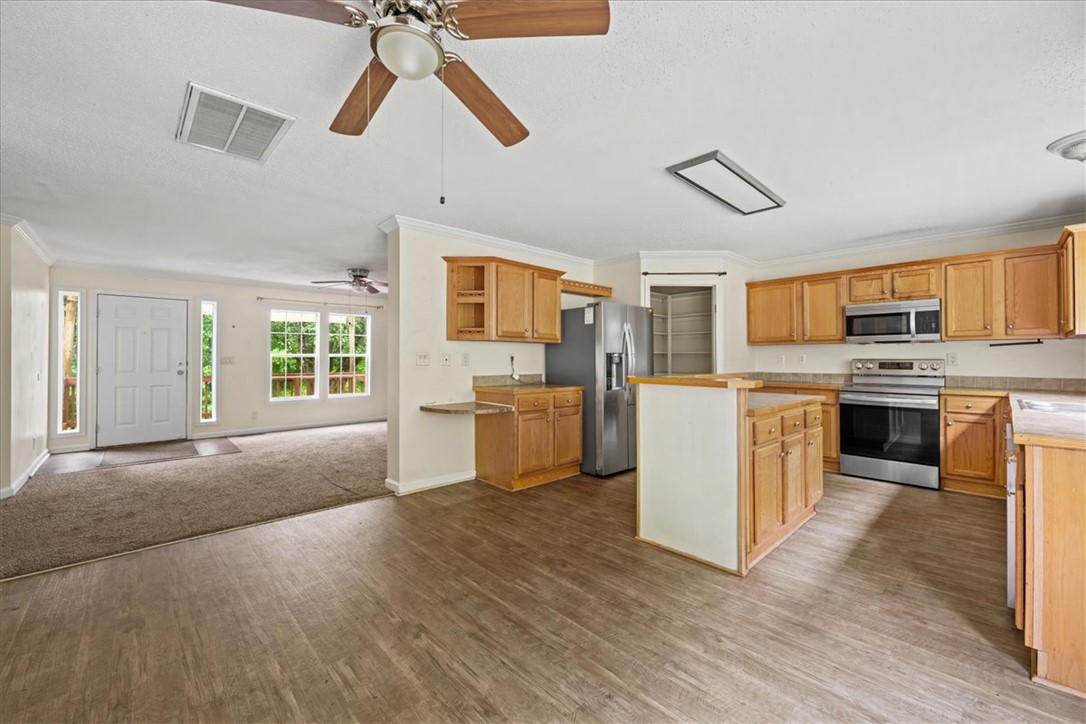 176 Bryant Lane Pickens, SC 29671 - Photo 6 of 50