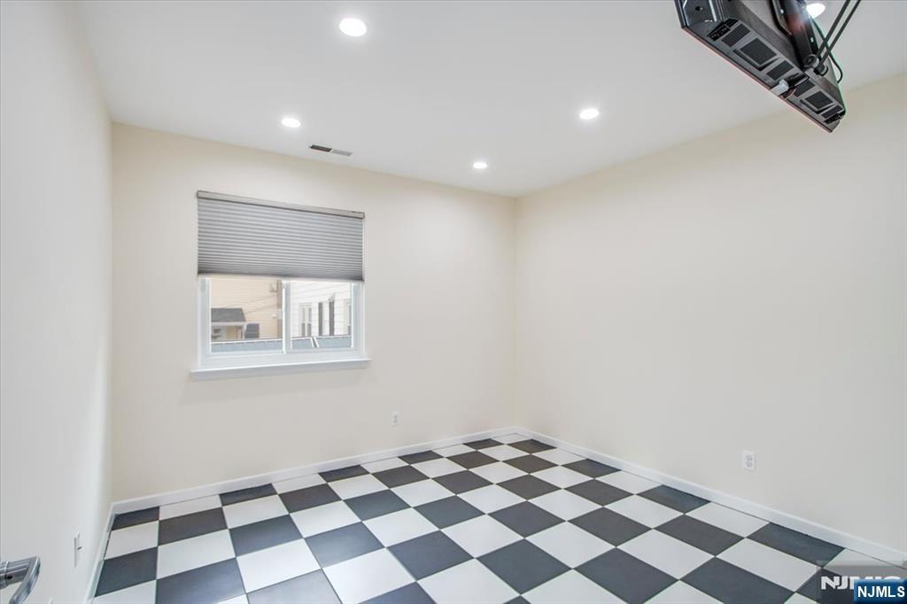 825 Riverside Avenue, Unit B202 Lyndhurst, NJ 07071 - Photo 15 of 23