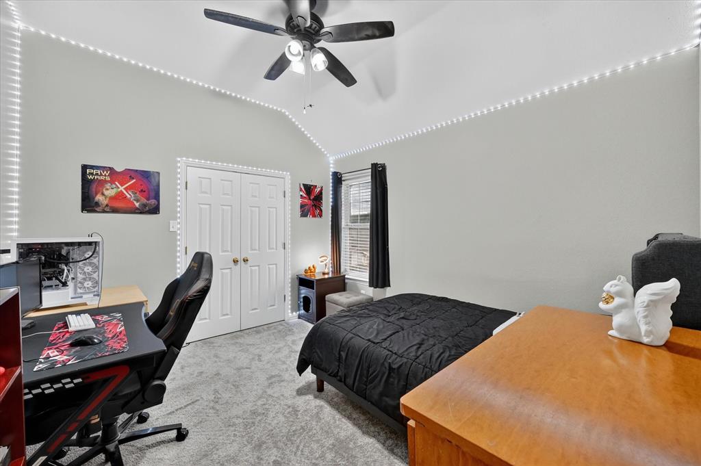 851 Bridle Path Burleson, TX 76028 - Photo 33 of 40