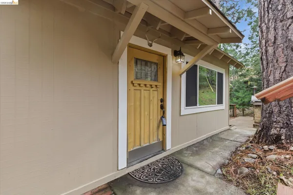 $359,999 | 20657 Lama Tamalin Road, Mi Wuk Village, CA 95346