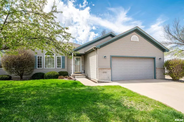 $265,000 | 2122 West Jubilee Lane, Dunlap, IL 61525