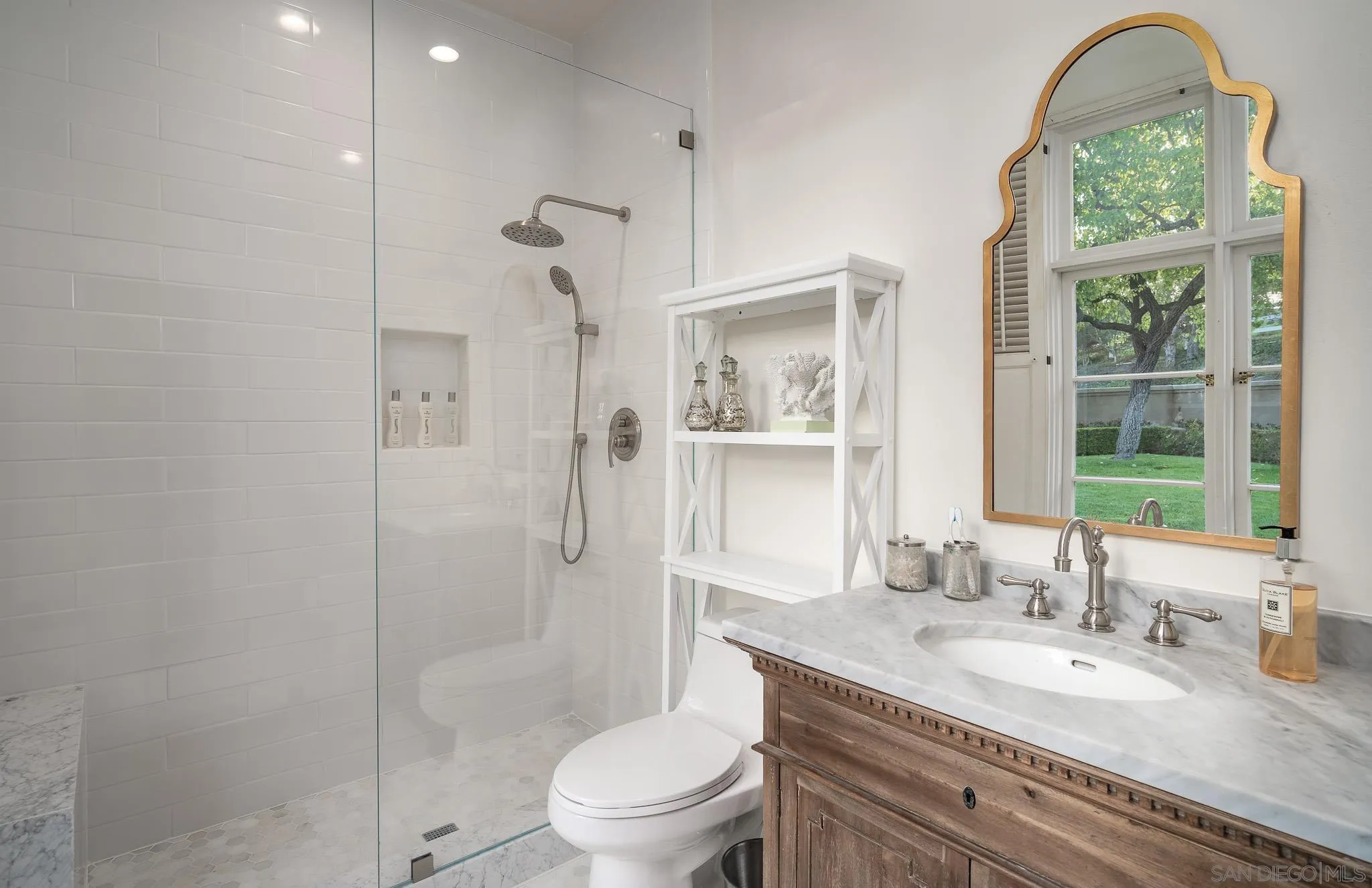 6631 Lago Lindo Rancho Santa Fe, CA 92067 - Photo 11 of 27 Gallery Image 11