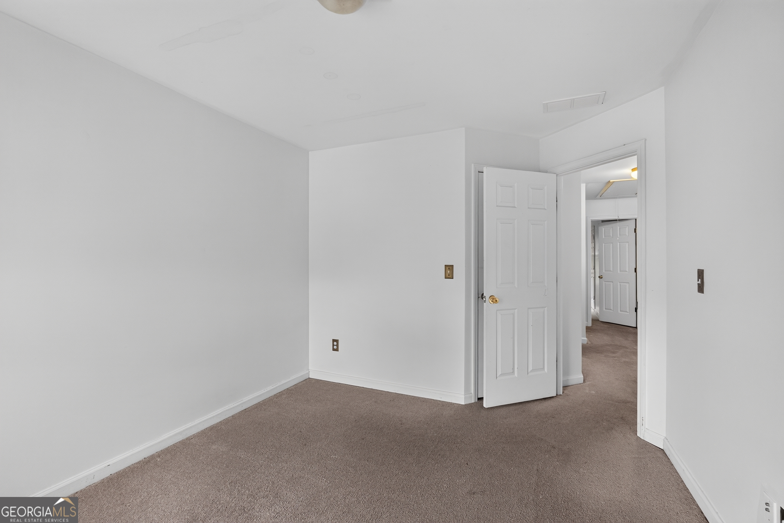 6385 Shadow Square Lithonia, GA 30058 - Photo 17 of 32