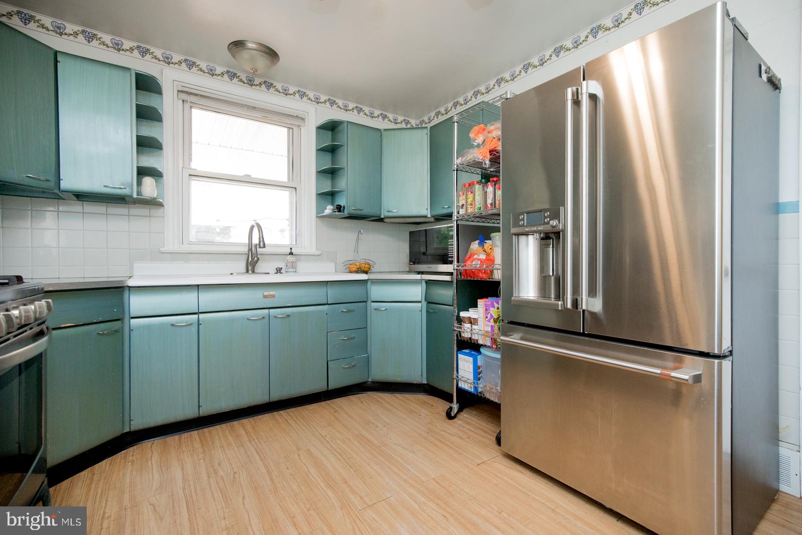 11021 Knights Road Philadelphia, PA 19154 - Photo 11 of 38 Kitchen