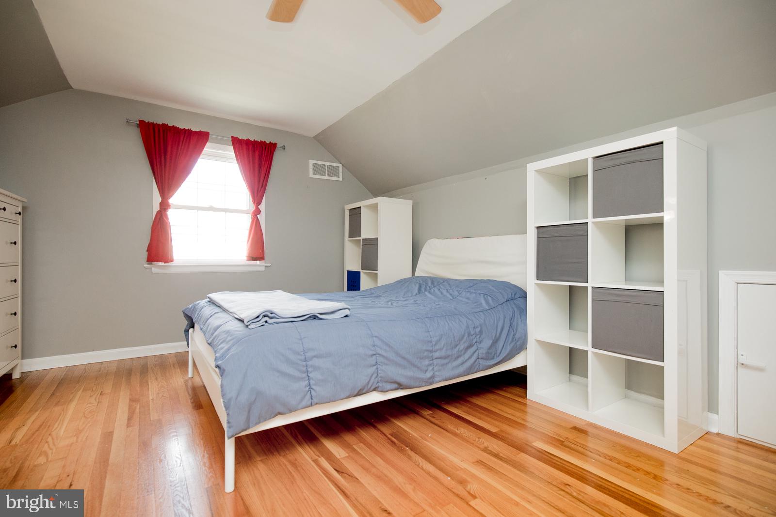 11021 Knights Road Philadelphia, PA 19154 - Photo 28 of 38 Bedroom (2nd floor)