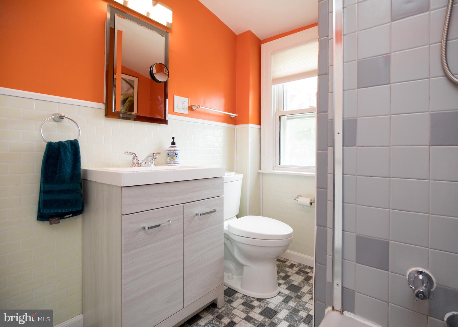 11021 Knights Road Philadelphia, PA 19154 - Photo 31 of 38 Bathroom (2nd floor)