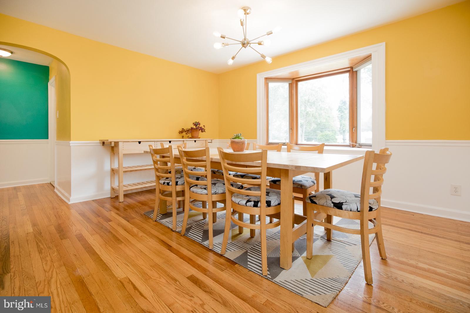 11021 Knights Road Philadelphia, PA 19154 - Photo 10 of 38 Dining Room