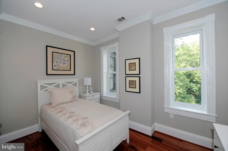 2126 R Street Northwest Washington, DC 20008 - Photo 14 of 23 Bedroom