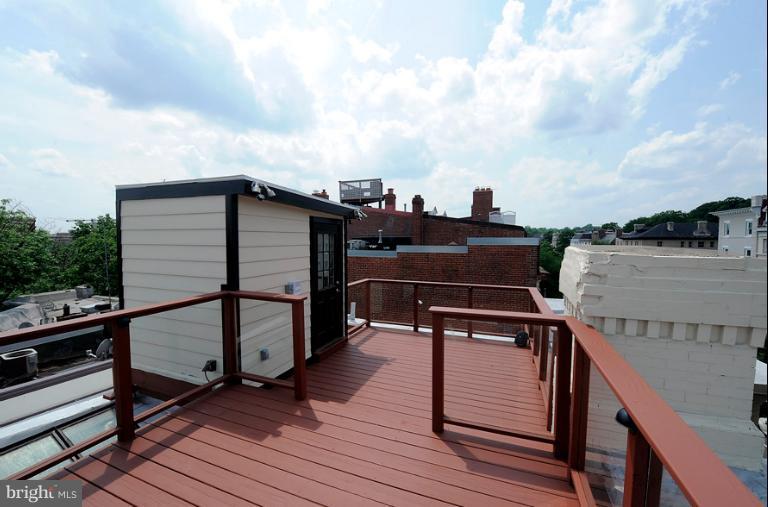 2126 R Street Northwest Washington, DC 20008 - Photo 8 of 23 Exterior (General)