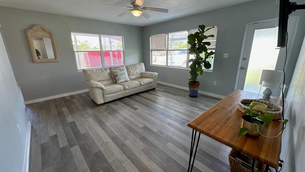 5938 South Lockwood Ridge Road Sarasota, FL 34231 - Photo 16 of 35 Gallery Image 16
