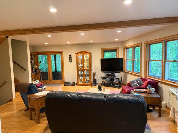 $1,150,000 | 27350 H Drive North, Albion, MI 49224