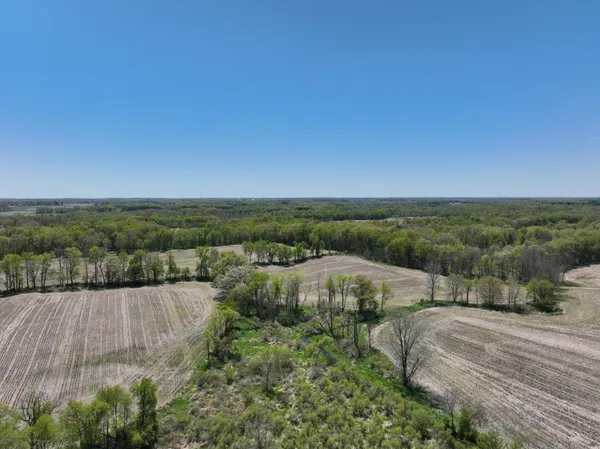 $1,150,000 | 27350 H Drive North, Albion, MI 49224