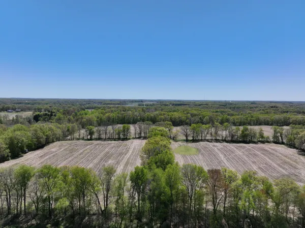 $1,150,000 | 27350 H Drive North, Albion, MI 49224