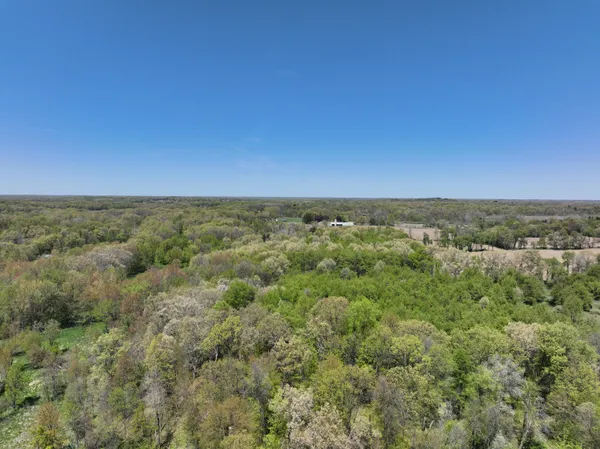 $1,150,000 | 27350 H Drive North, Albion, MI 49224