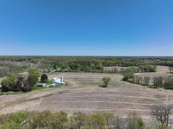 $1,150,000 | 27350 H Drive North, Albion, MI 49224