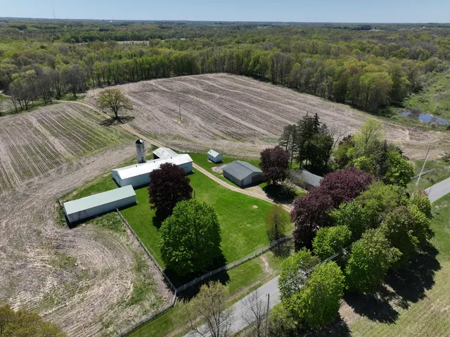 $1,349,900 | 27350 H Drive North, Albion, MI 49224