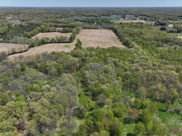 $1,150,000 | 27350 H Drive North, Albion, MI 49224