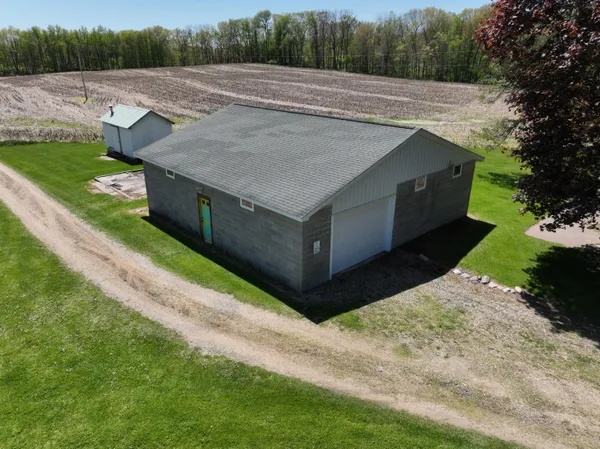 $1,150,000 | 27350 H Drive North, Albion, MI 49224