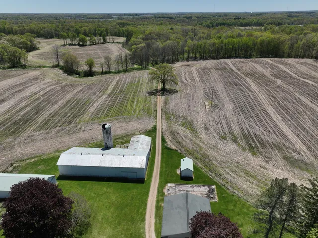 $1,349,900 | 27350 H Drive North, Albion, MI 49224