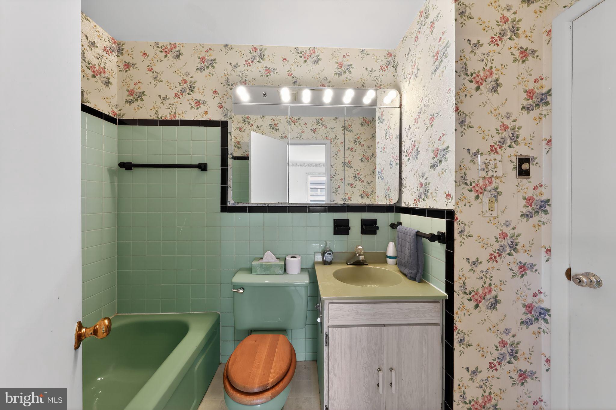 1317 Tulane Road Wilmington, DE 19803 - Photo 23 of 32 Main level full bath