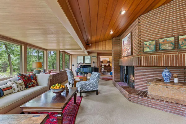 $679,000 | 2536 Green Haze Avenue, Mount Pleasant, WI 53406