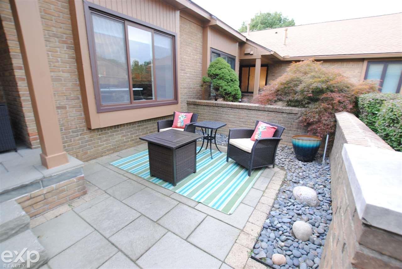 2181 London Bridge Drive Rochester Hills, MI 48307 - Photo 6 of 53