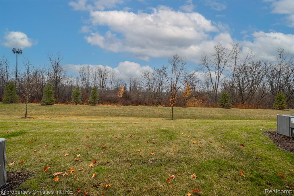 43580 Prospect Lane Novi, MI 48375 - Photo 26 of 27